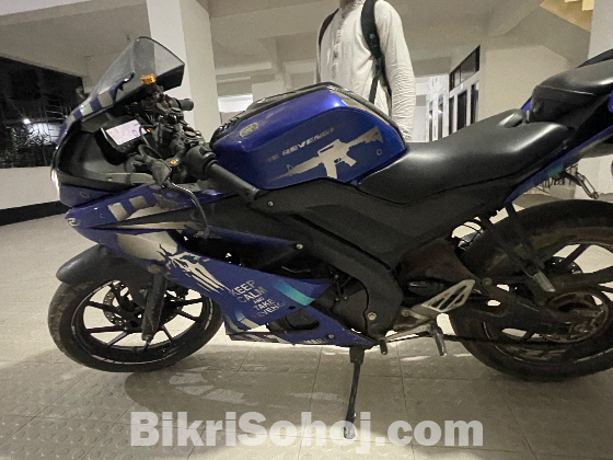 Yamaha r15 v3